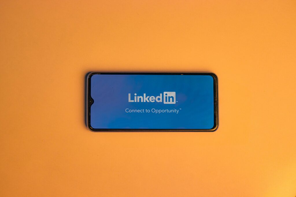 How to create LinkedIn profile